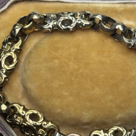 Victorian garnet bracelet 9ct/10ct acid tested. - Picture 12 of 16